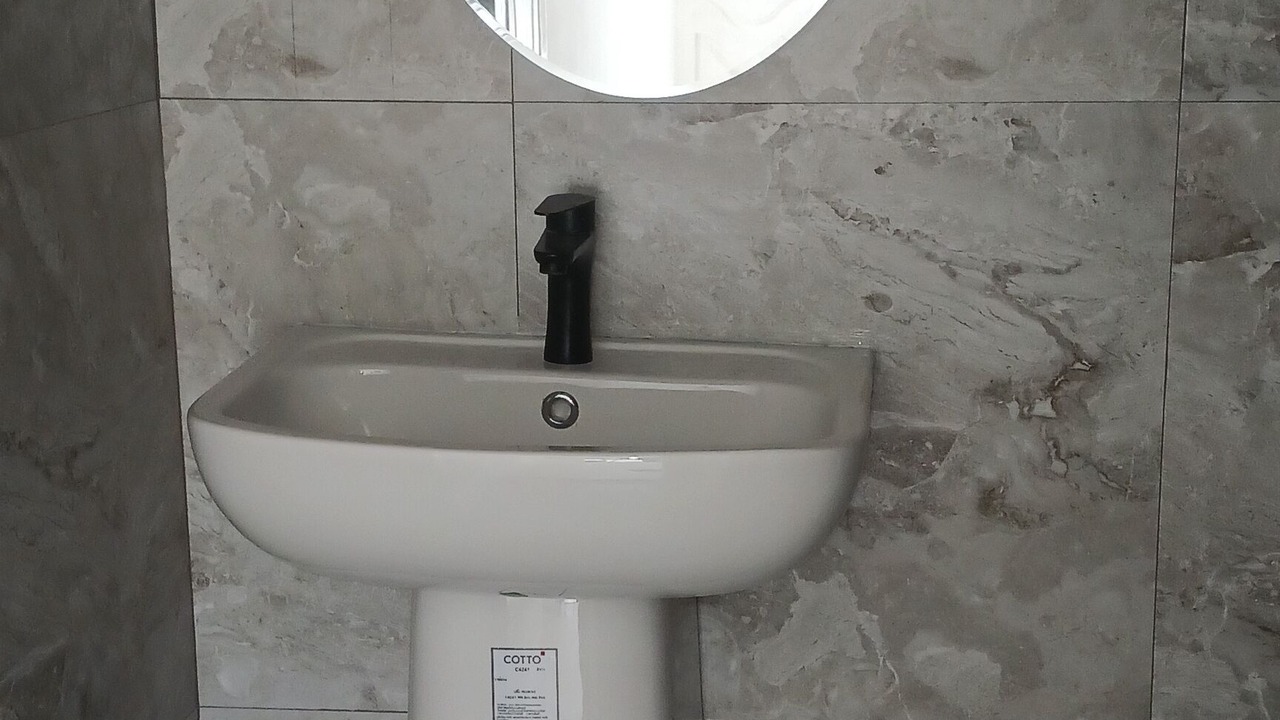 Photo of Bathroom in Maret