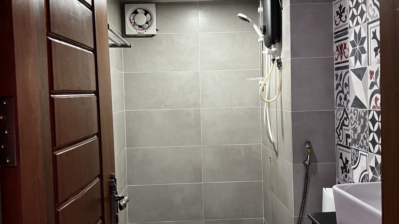 Photo of Bathroom in Daun Penh