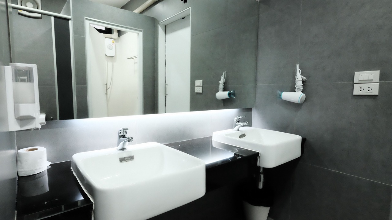 Photo of Bathroom in Lak Si