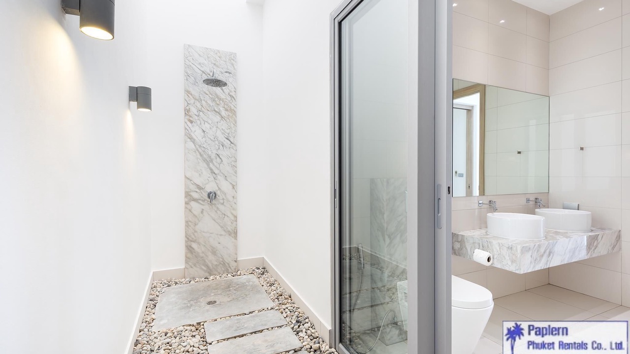Photo of Bathroom in Kata