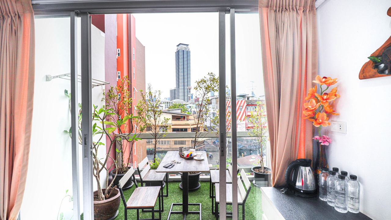 Photo of Patio Balcony in Thung Maha Mek
