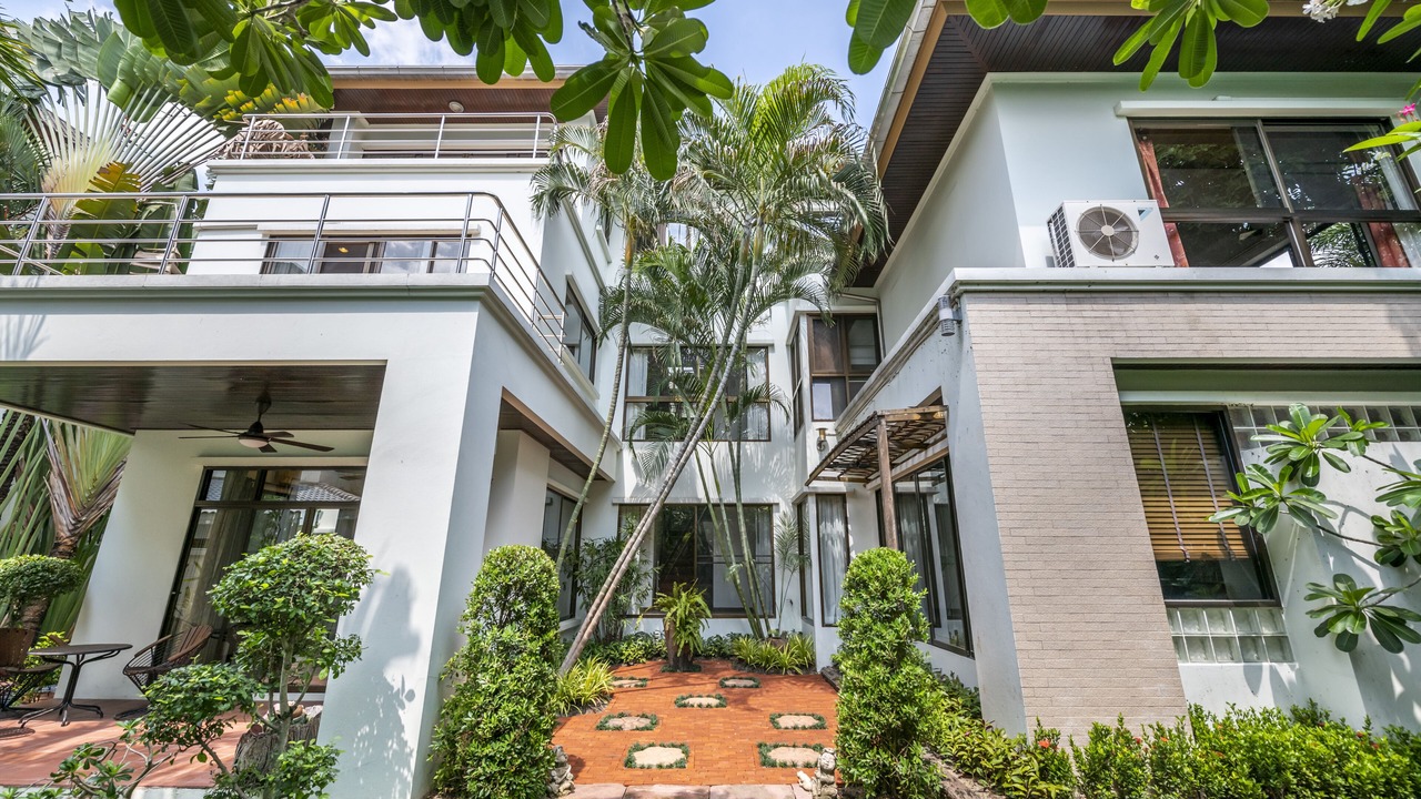 Photo of Outdoor in Phlabphla