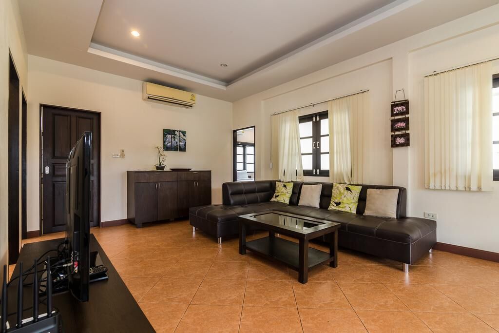 Photo of Livingroom in Hin Lek Fai