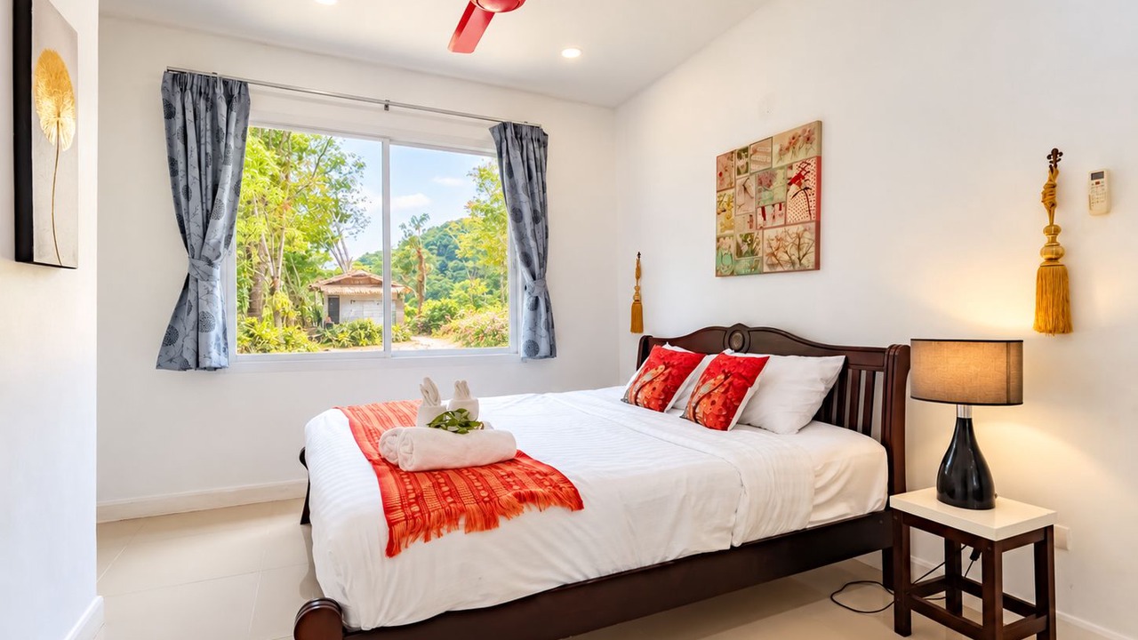 Photo of Bedroom in Chalong