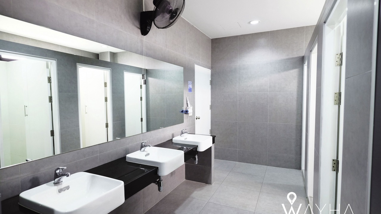 Photo of Bathroom in Lak Si