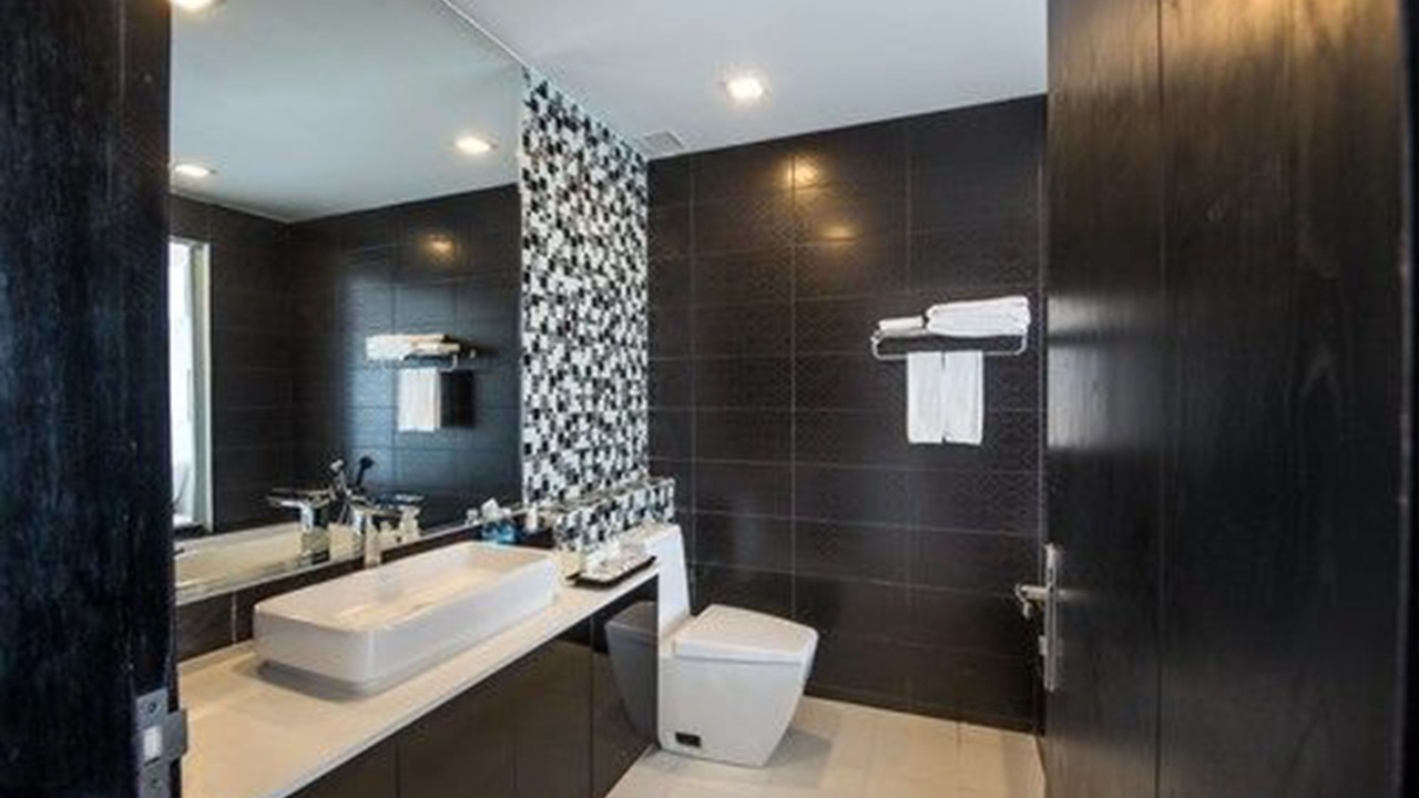 Photo of Bathroom in Phnom Penh City Centre