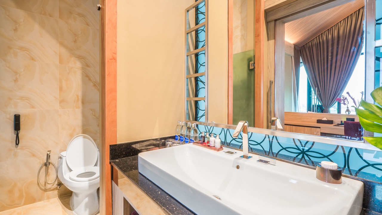 Photo of Bathroom in Nanai Road