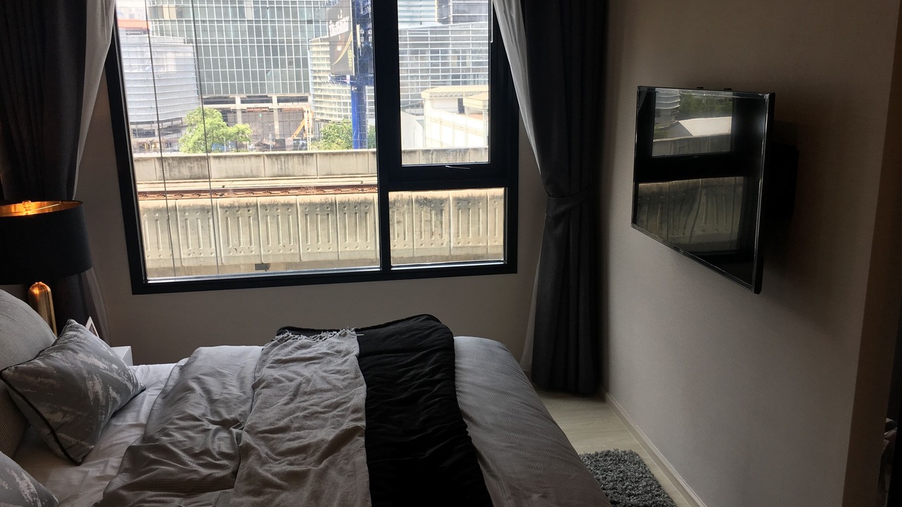 Photo of Bedroom in Huai Khwang