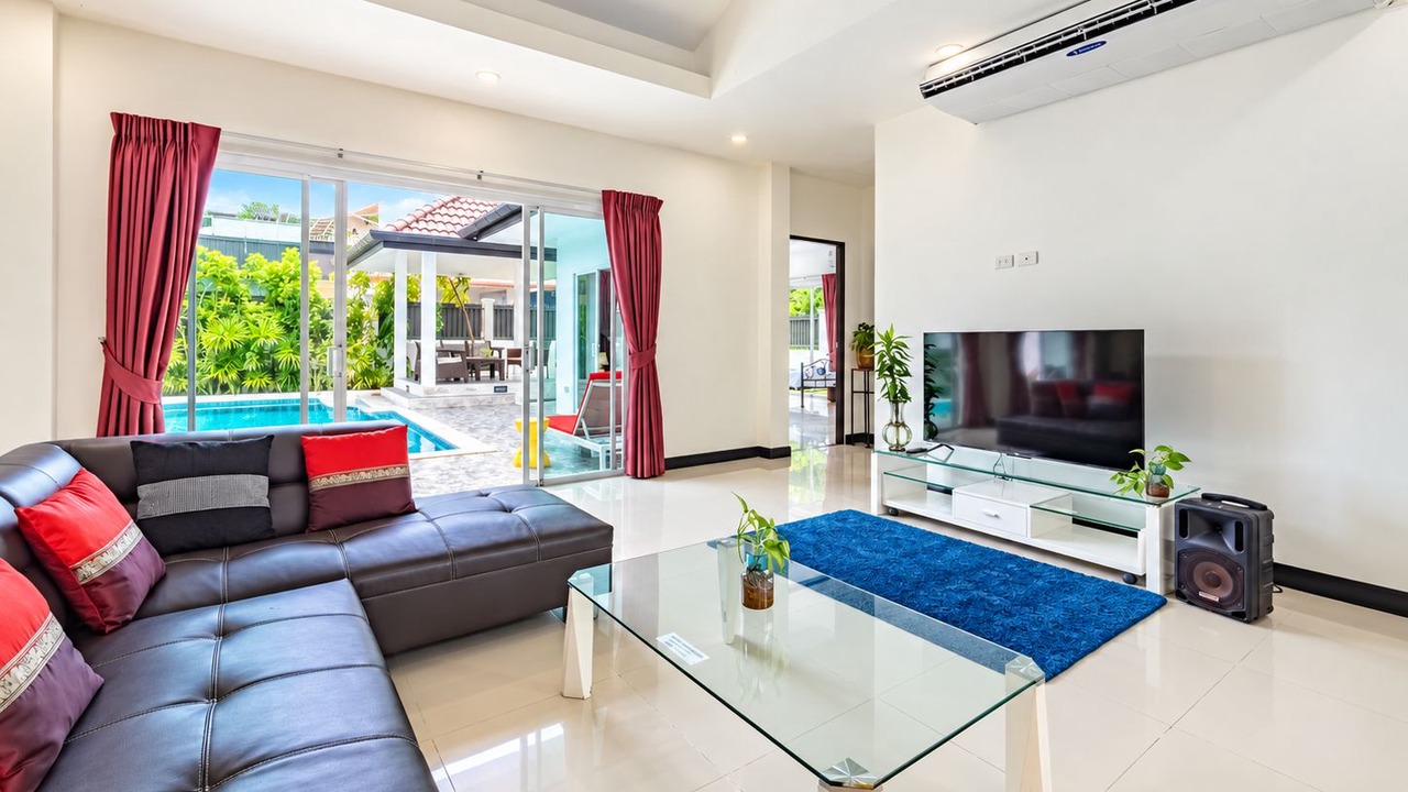 Photo of Livingroom in Chalong