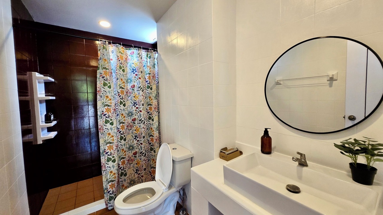 Photo of Bathroom in Na Kluea