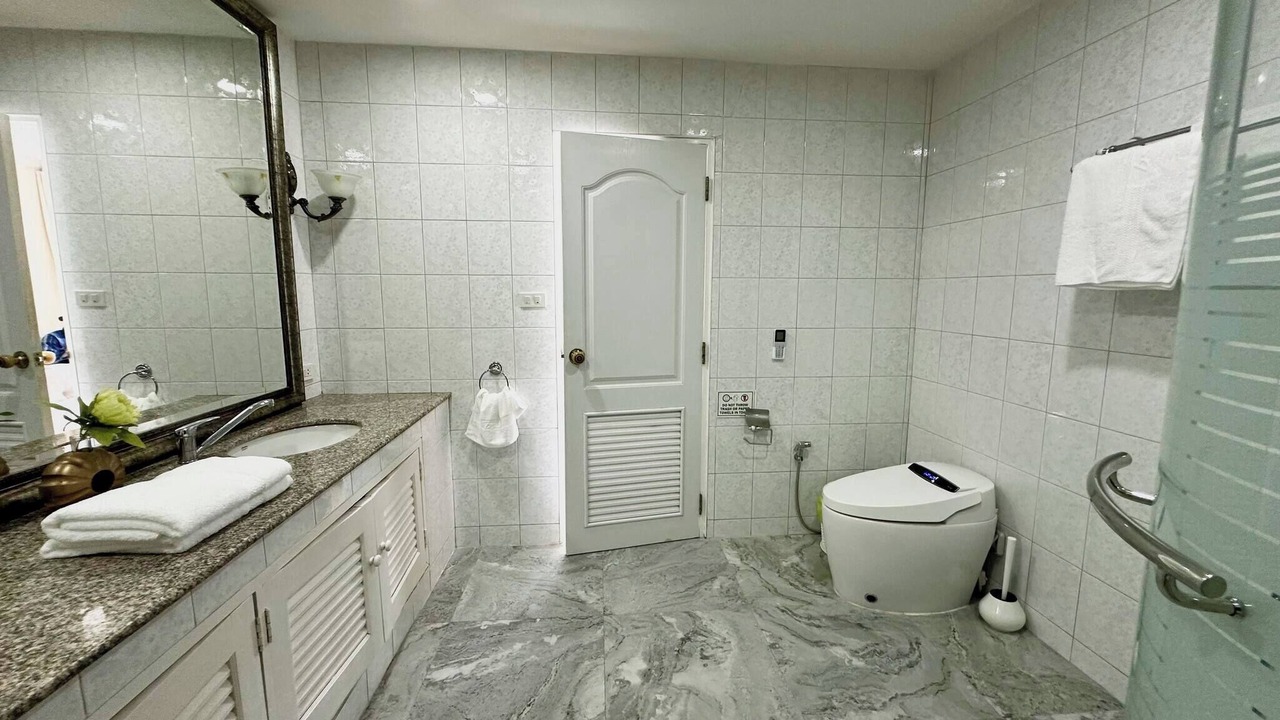 Photo of Bathroom in Si Sunthon