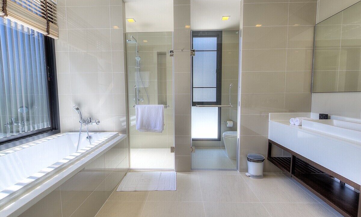 Photo of Bathroom in Laguna