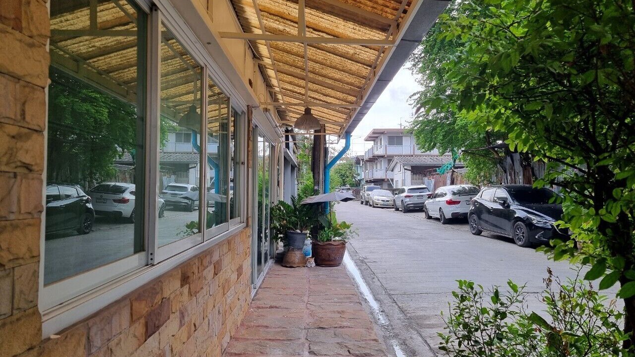 Photo of Outdoor in Anusawari
