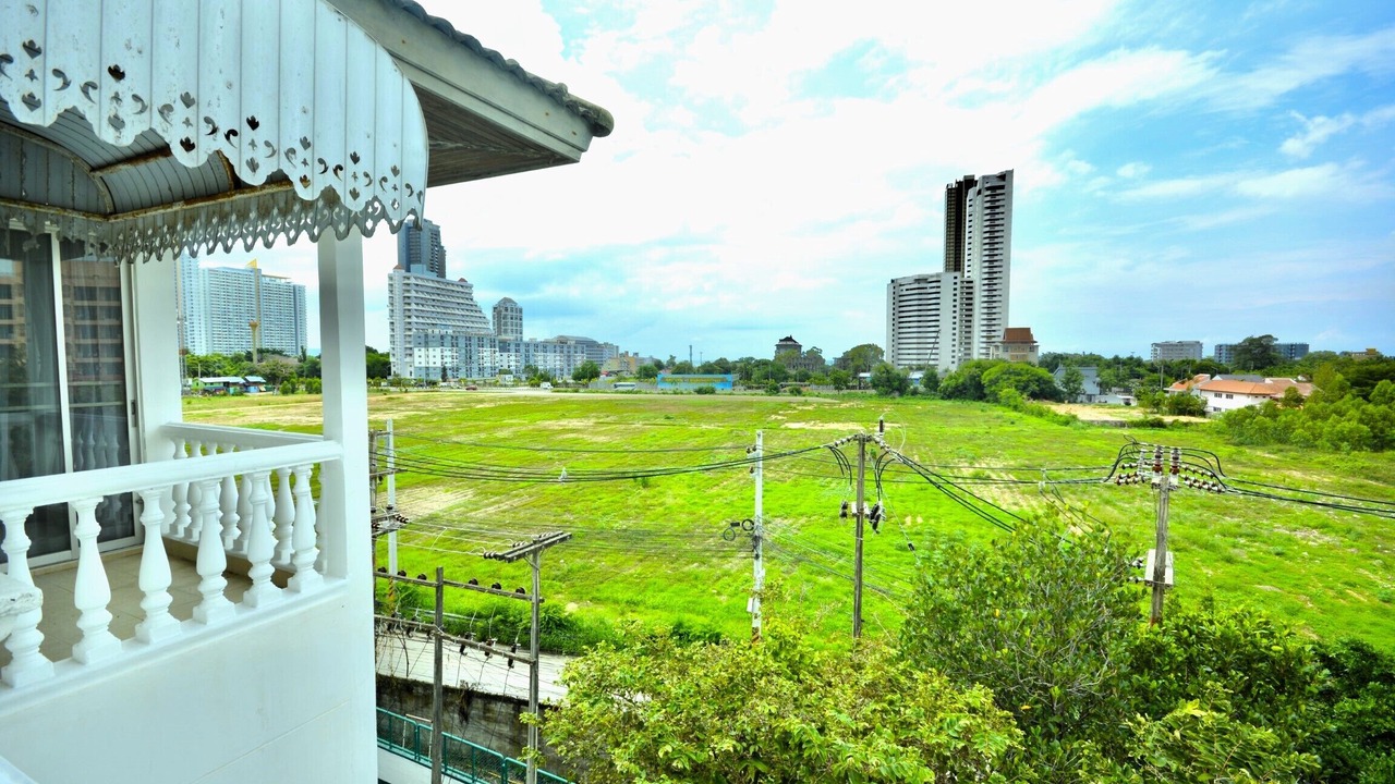 Photo of Outdoor in Na Kluea