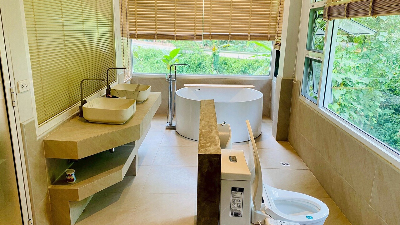 Photo of Bathroom in Mae On