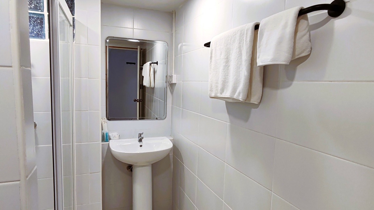 Photo of Bathroom in Old City
