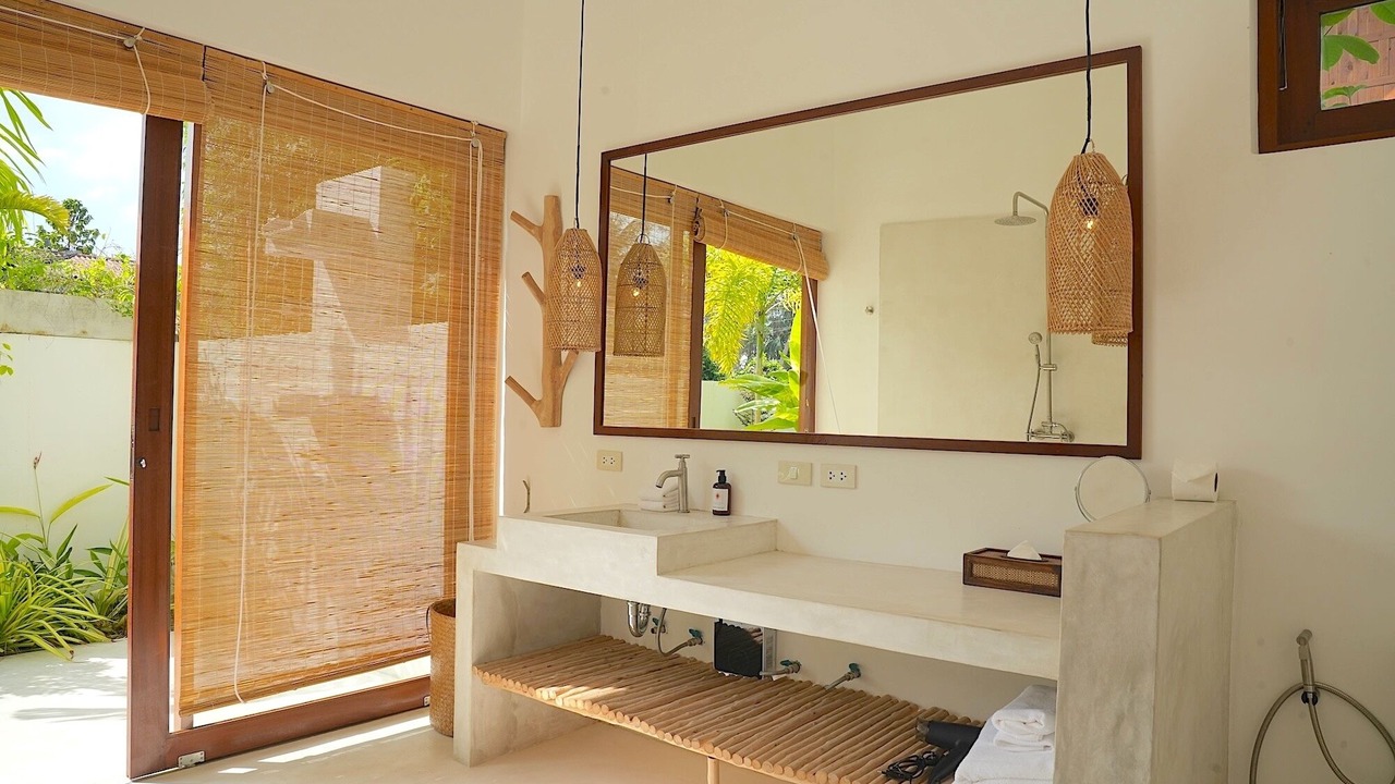 Photo of Bathroom in Laem Set