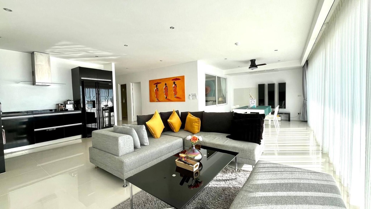 Photo of Livingroom in Karon