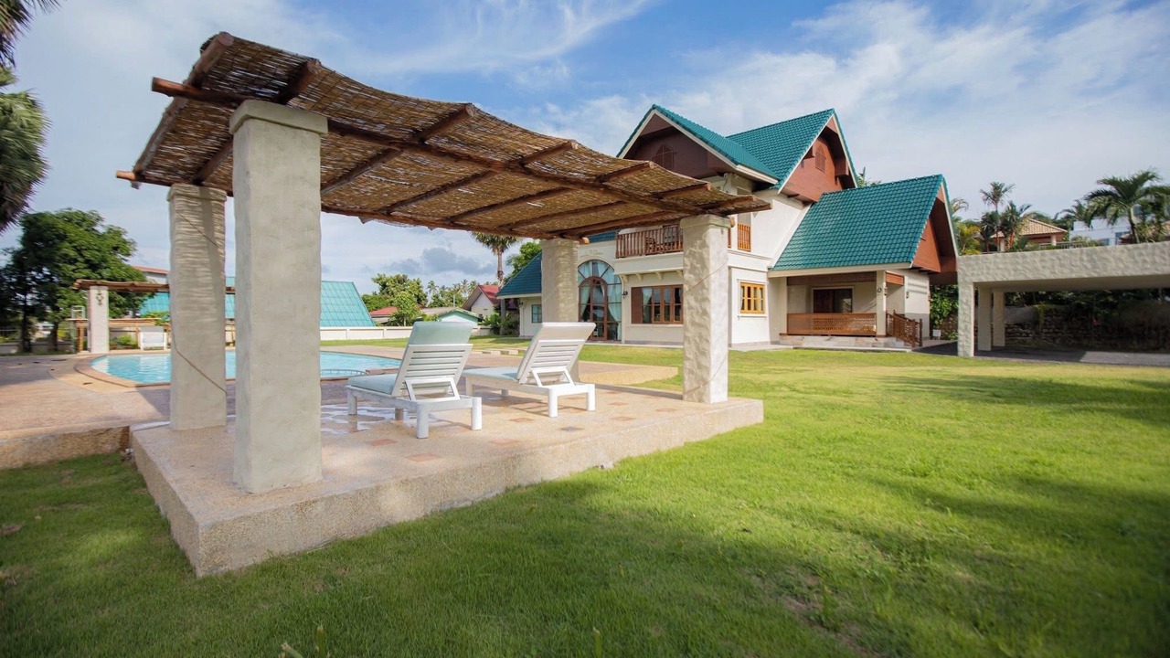 Photo of Outdoor in Chalong