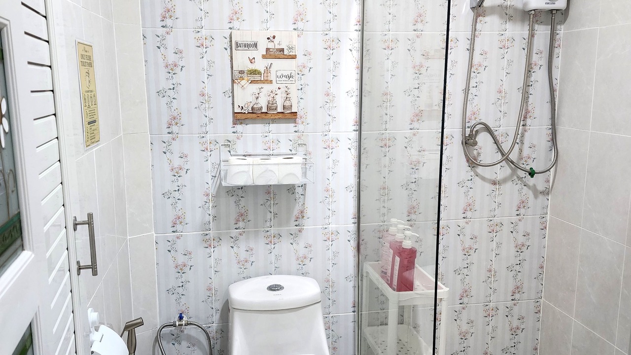 Photo of Bathroom in Yan Nawa