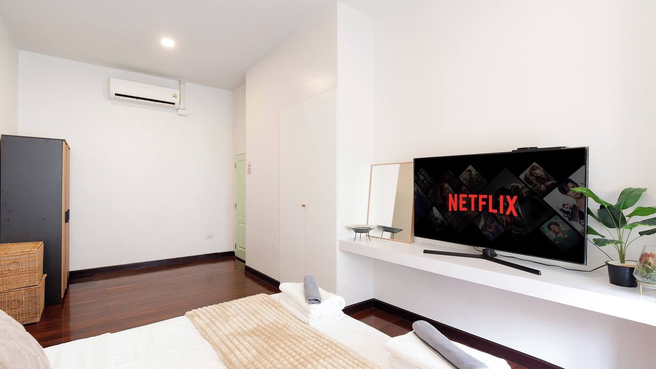 Photo of Bedroom in Si Phraya