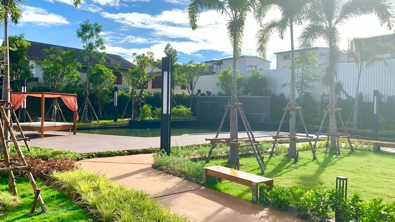 Photo of Outdoor in Huai Khwang