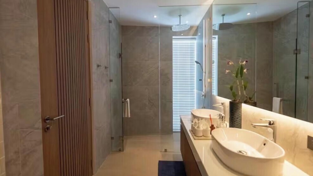 Photo of Bathroom in Koh Kaew