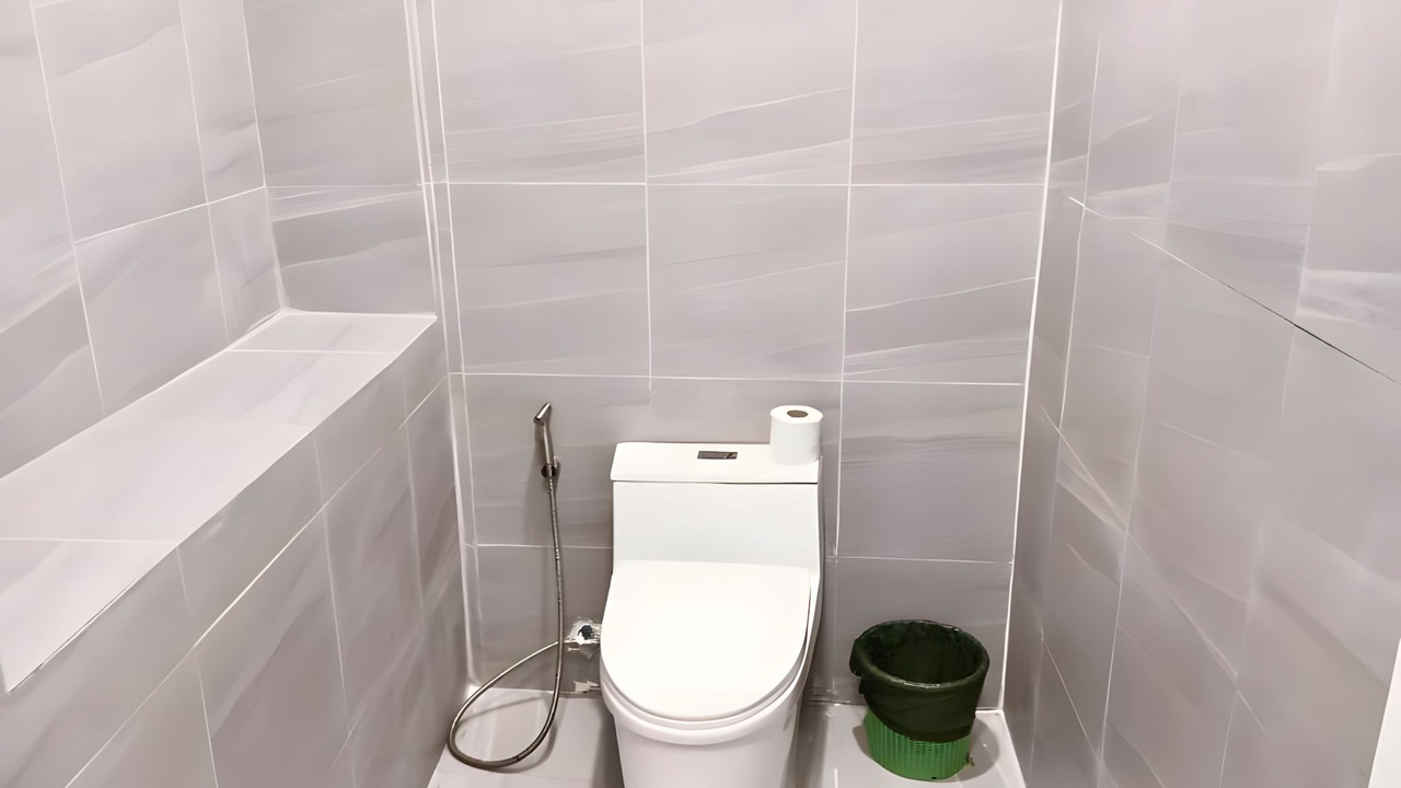 Photo of Bathroom in Pom Prap