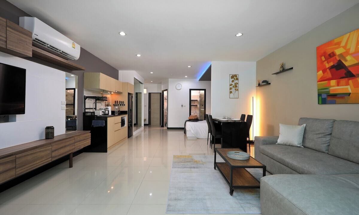 Photo of Livingroom in Nai Harn