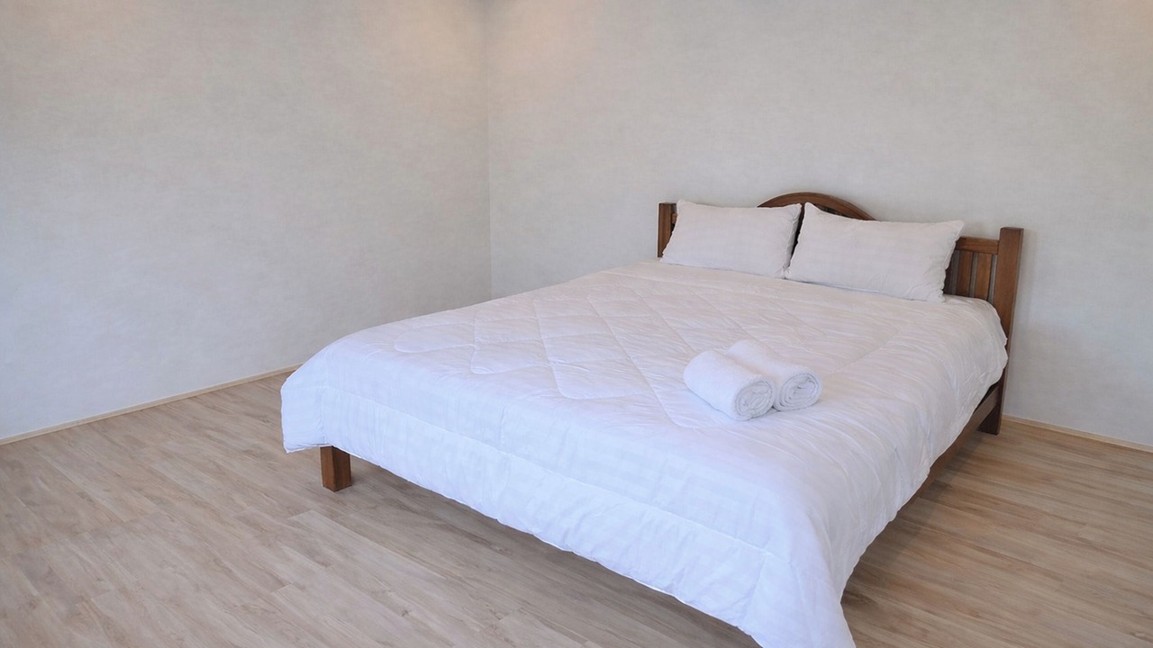 Photo of Bedroom in Ron Phibun