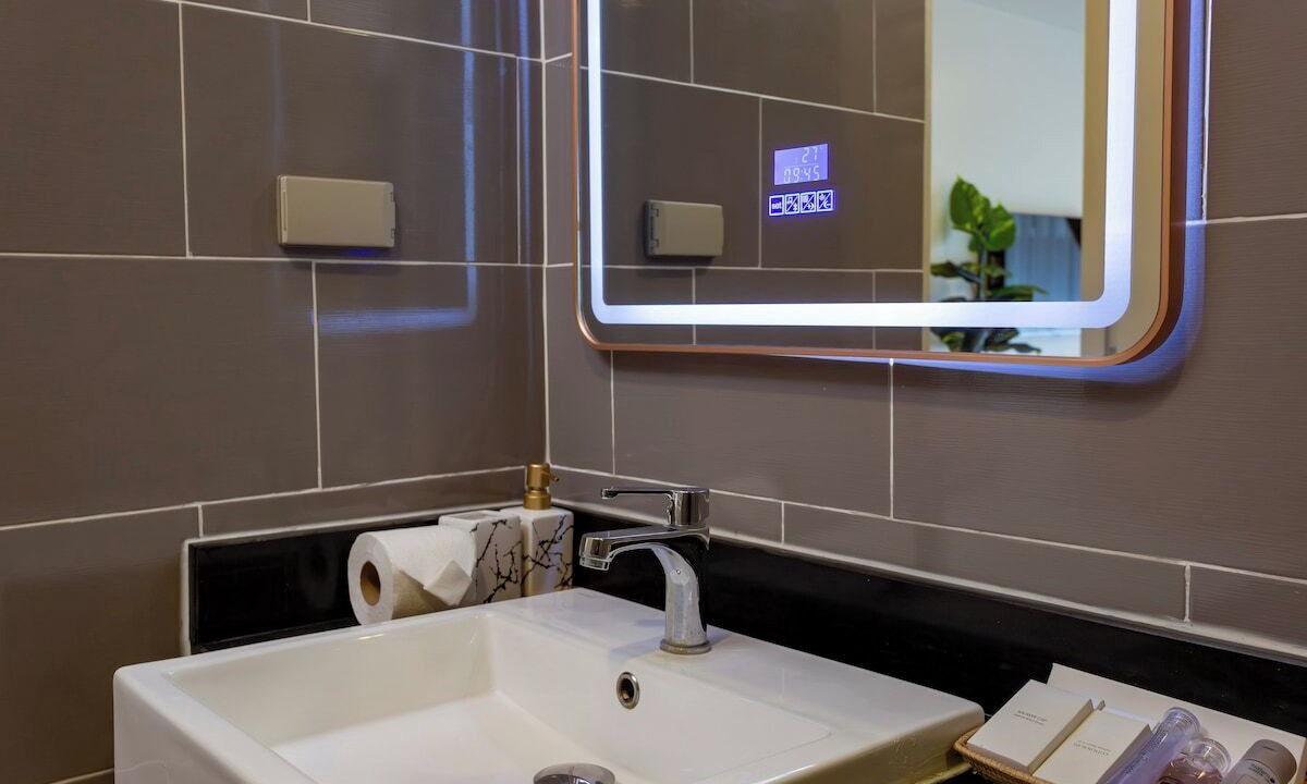 Photo of Bathroom in Maret