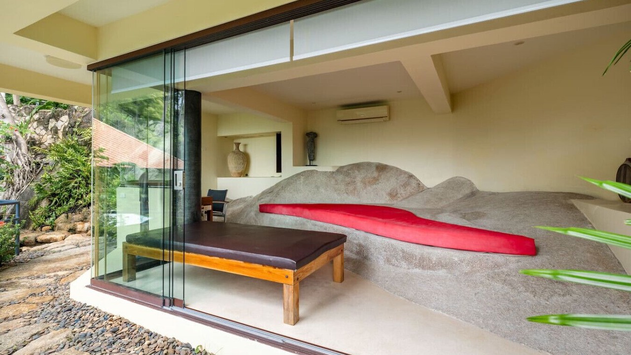 Photo of Patio Balcony in Laem Set