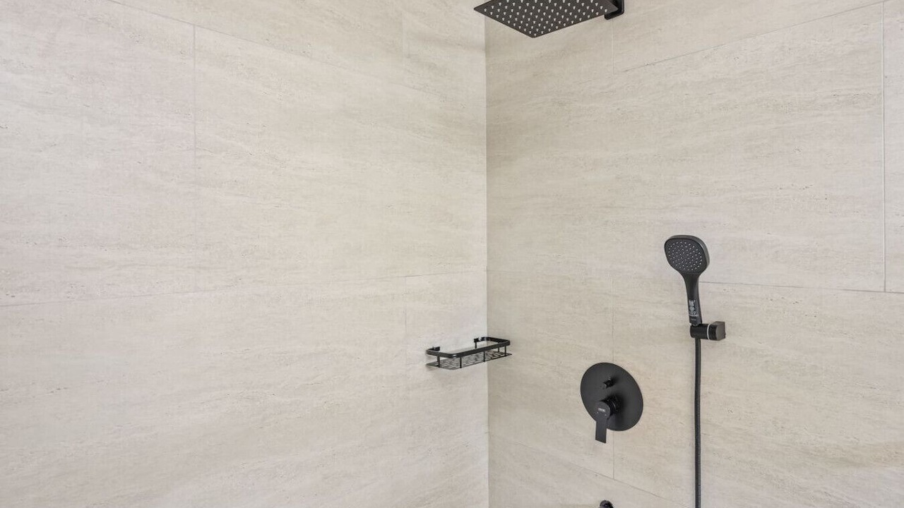 Photo of Bathroom in Maret