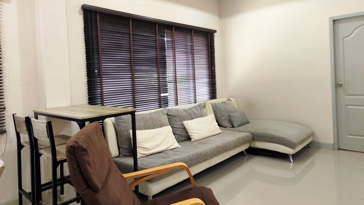 Photo of Livingroom in Phla