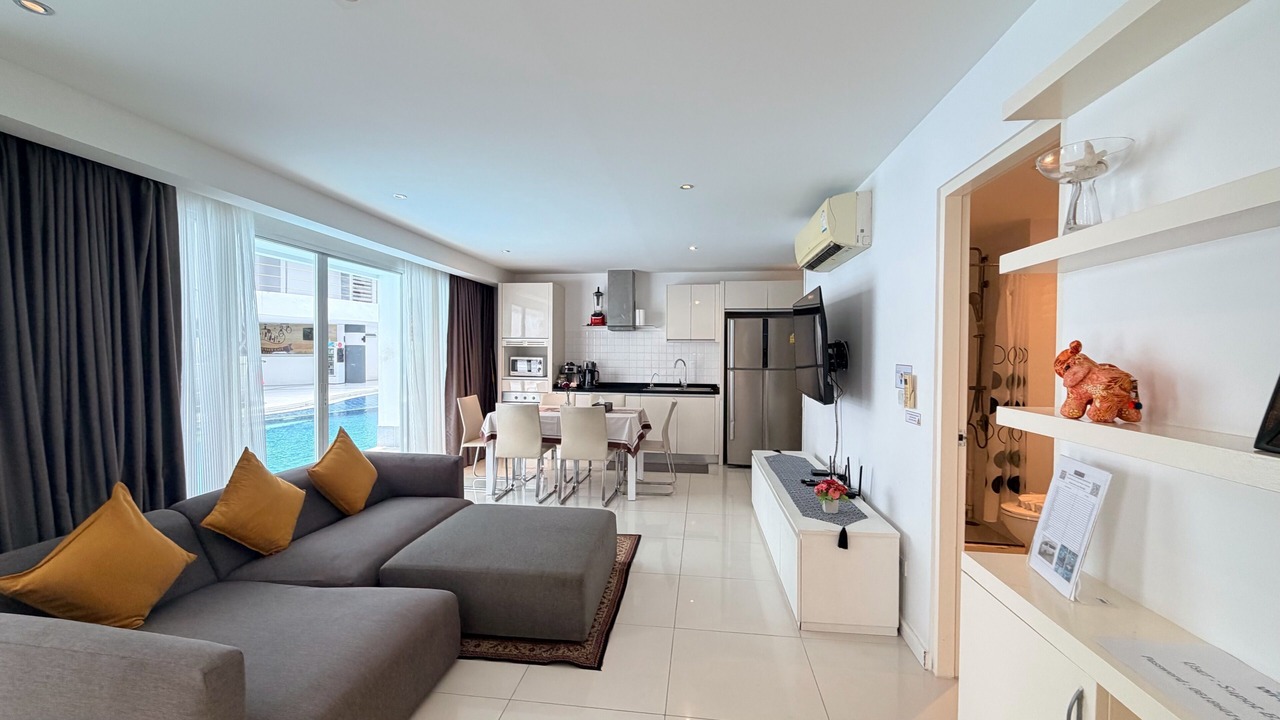 Photo of Livingroom in Karon