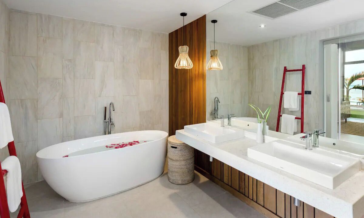 Photo of Bathroom in Laem Set