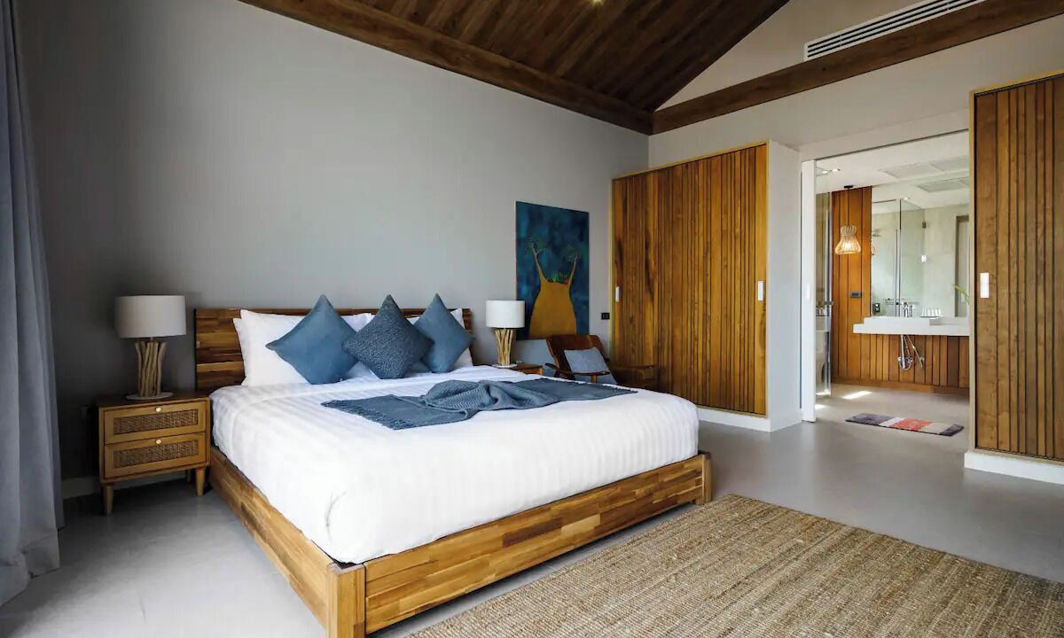 Photo of Bedroom in Laem Set