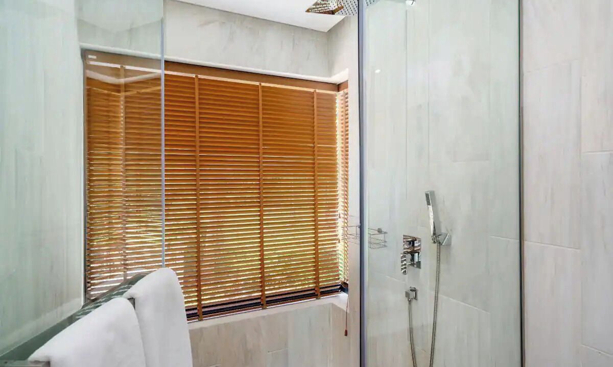 Photo of Bathroom in Laem Set