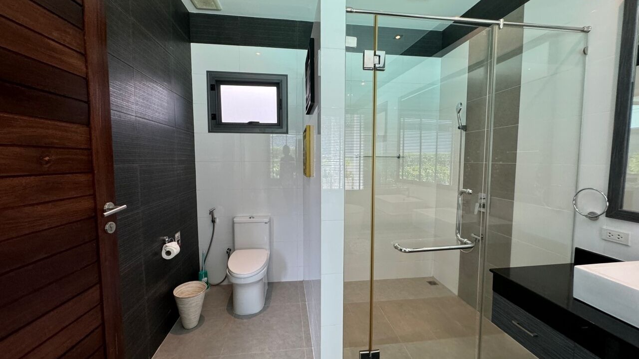 Photo of Bathroom in Chalong