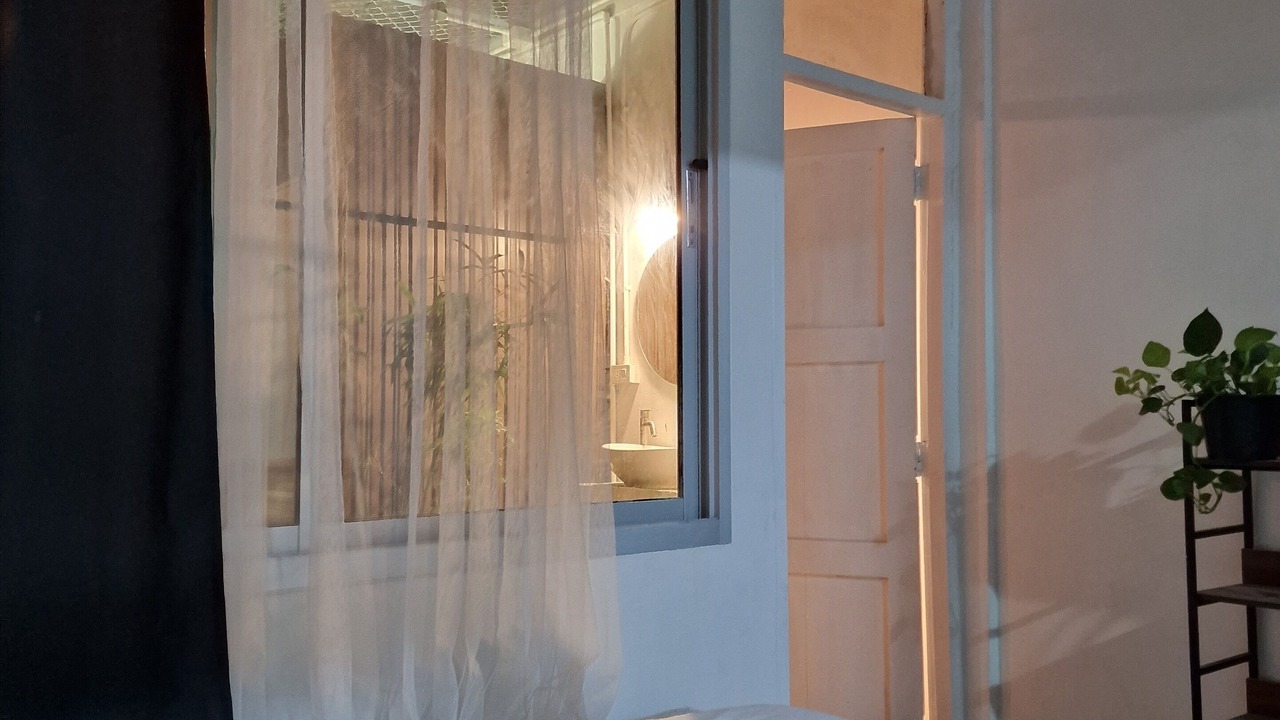 Photo of Bedroom in Wat Ratchabophit