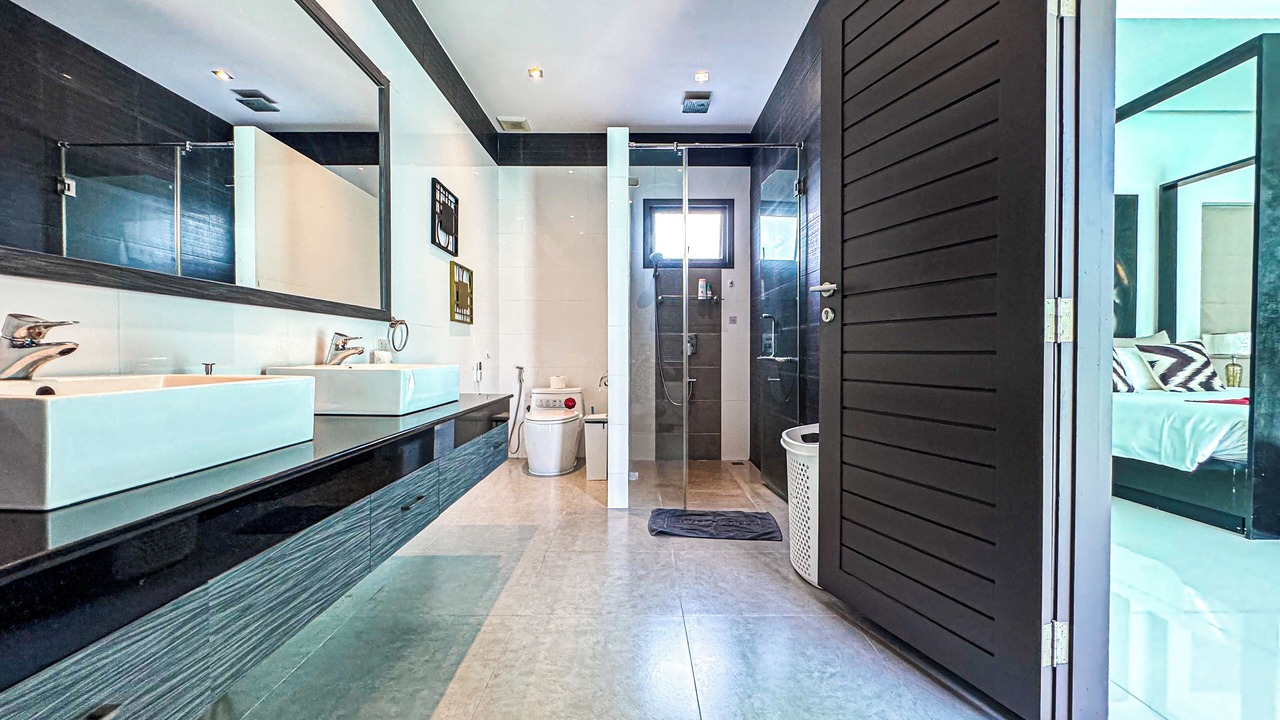 Photo of Bathroom in Ban Saiyuan
