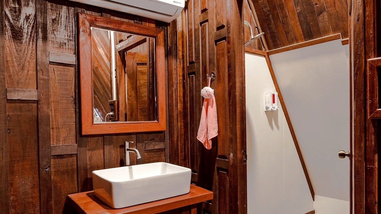 Photo of Bathroom in U Thong