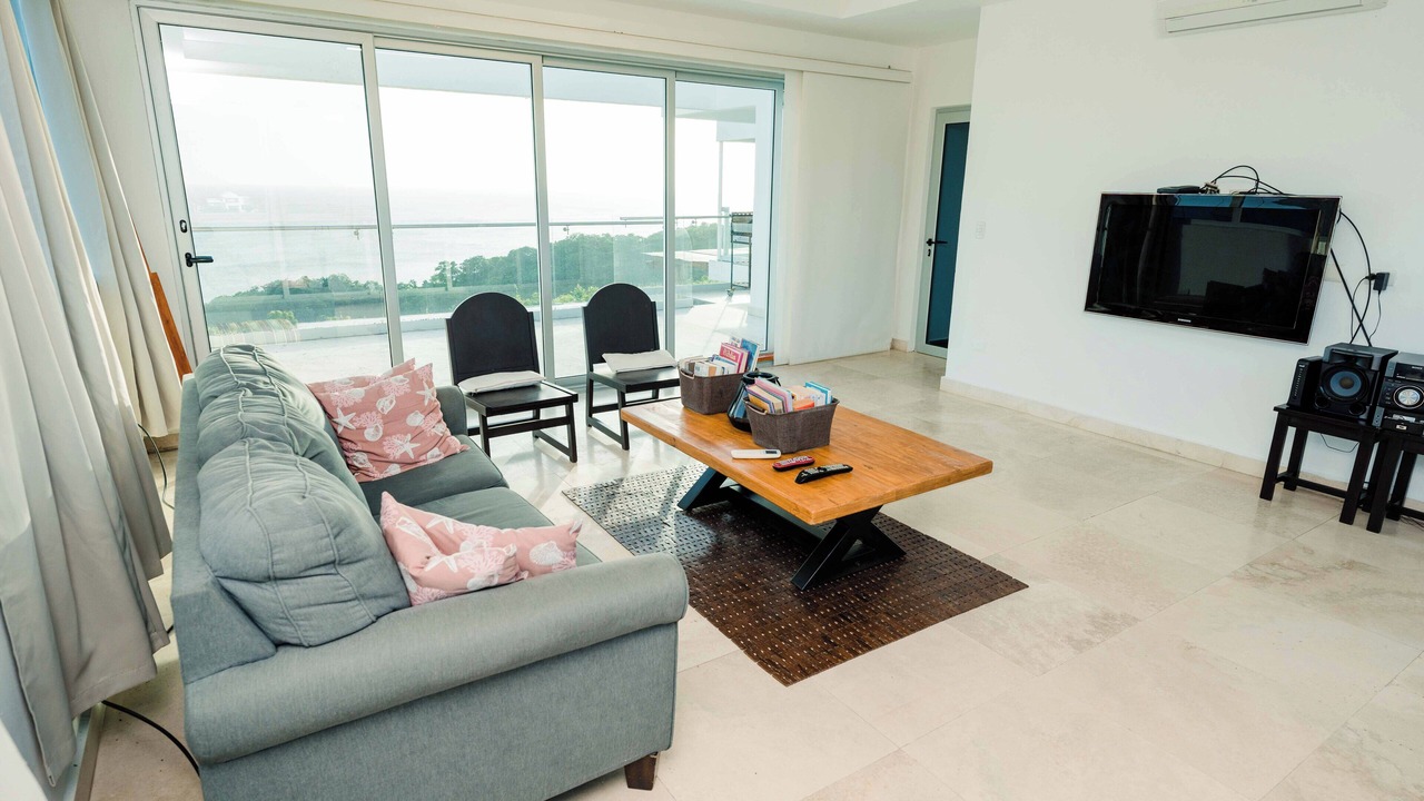 Photo of Livingroom in Pacific Marlin