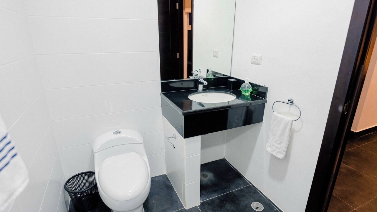 Photo of Bathroom in Pacific Marlin