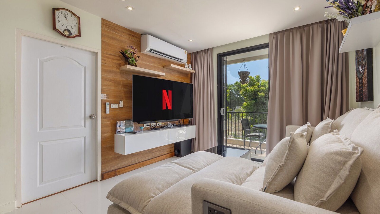 Photo of Livingroom in Nai Harn