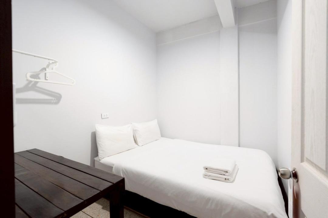 Photo of Bedroom in Wat Bowon Niwet