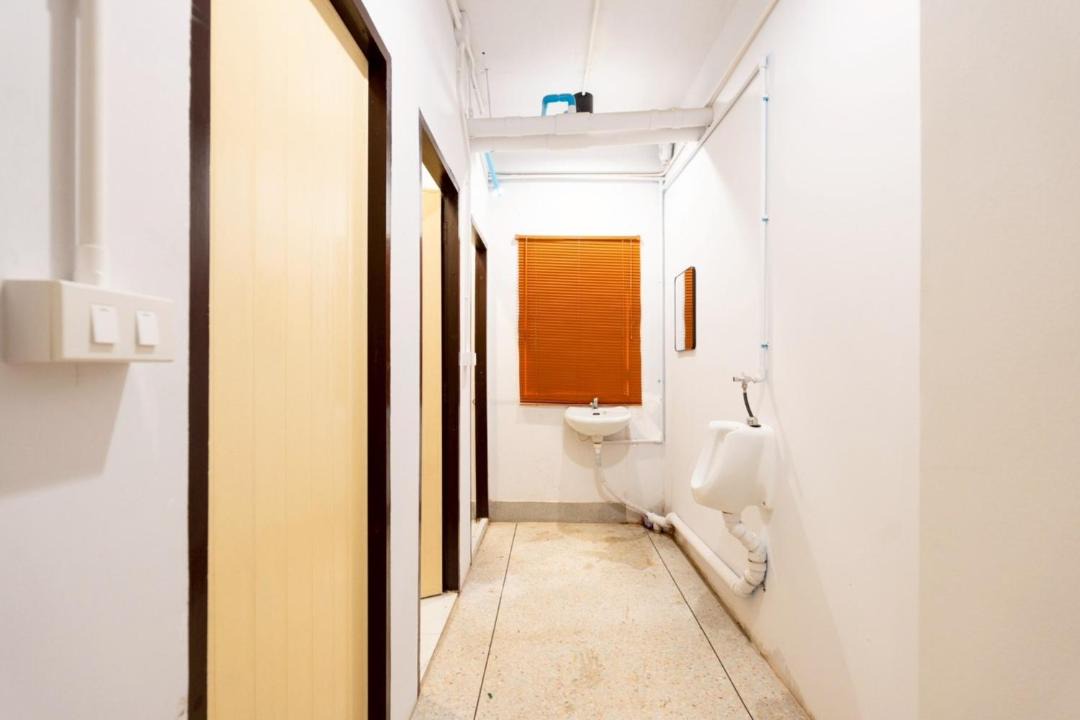 Photo of Bathroom in Wat Bowon Niwet