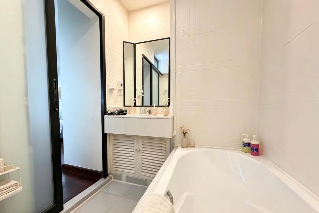 Photo of Bathroom in Khlong Tan