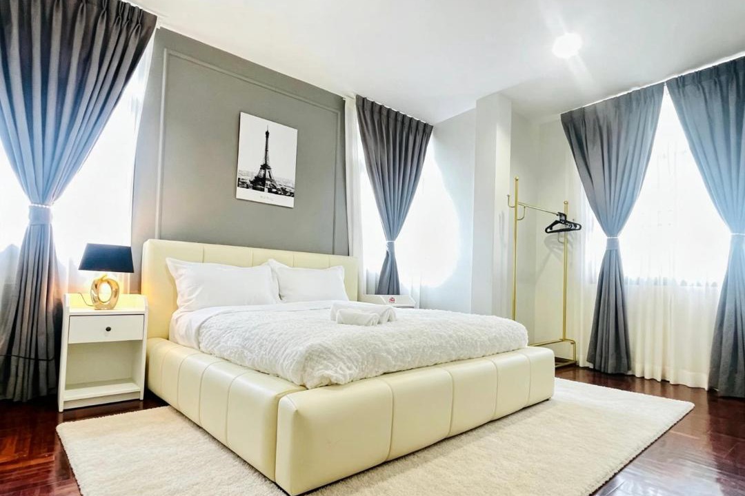 Photo of Bedroom in Khlong Tan
