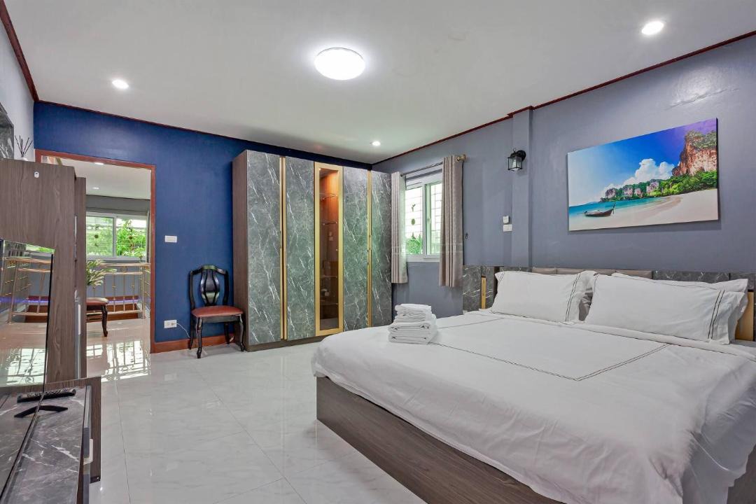 Photo of Bedroom in Phra Khanong